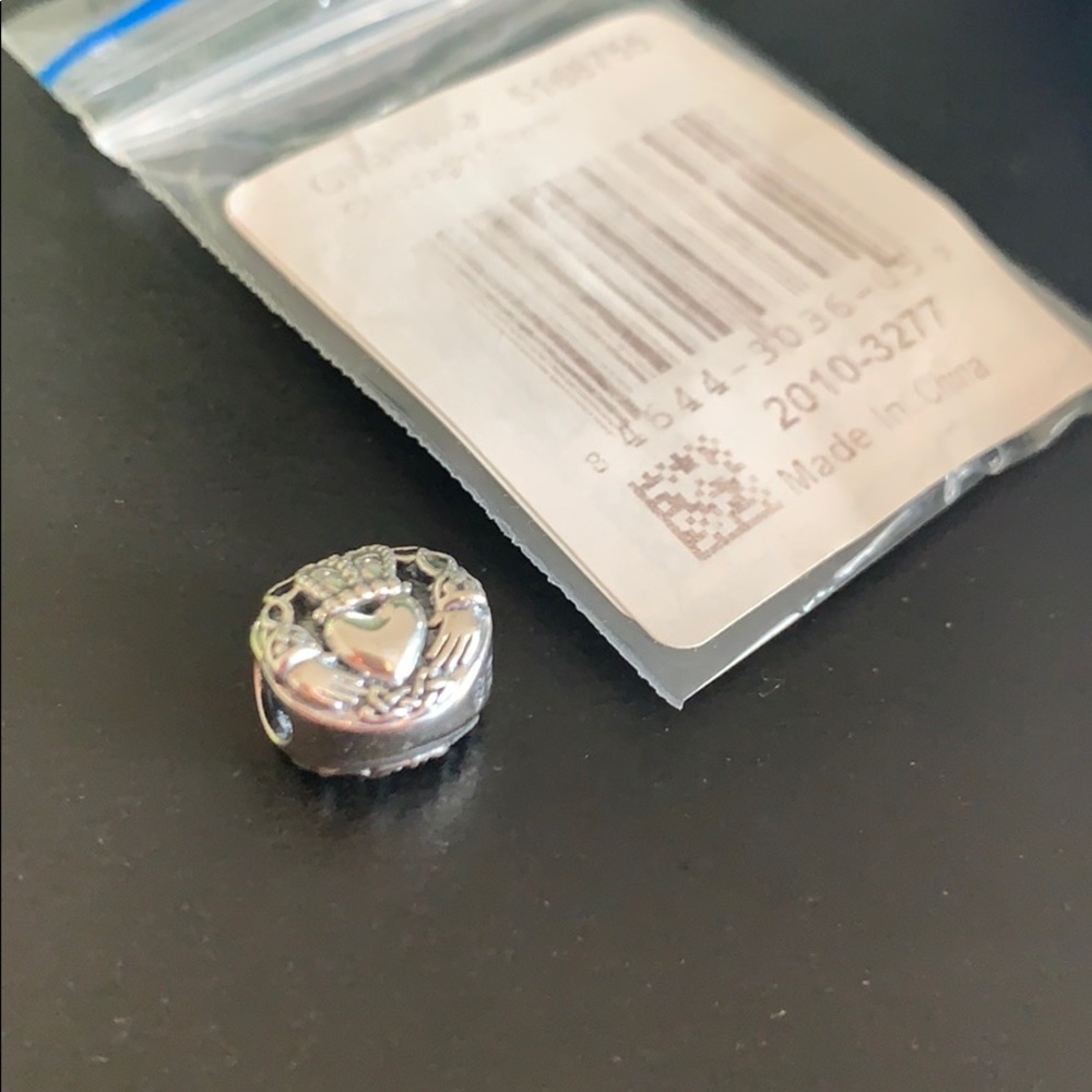 Chamilia Chladdagh Charm